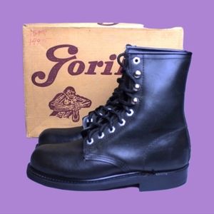 Gorilla Boots Size: 5.5